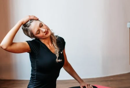 View Mindfulness meditation: exploring different techniques dr megan rossi meditating