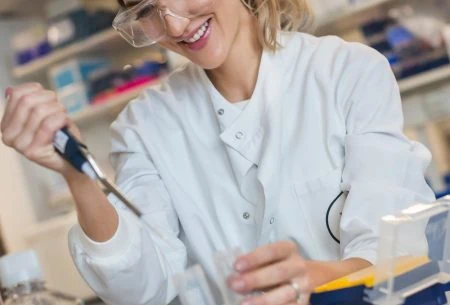 View Gut health testing: what’s the deal? Megan Rossi in the lab