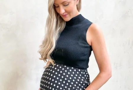 View Mother & baby microbiome Megan rossi pregnant holding bump