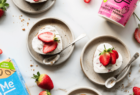 View Prebiotic stawberry pies Photo of strawberry yoghurt pies
